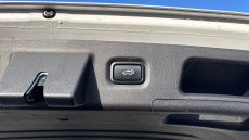 Hyundai SANTA FE 1.6 TGDi Plug-in Hybrid Ultimate 5dr 4WD Auto Estate